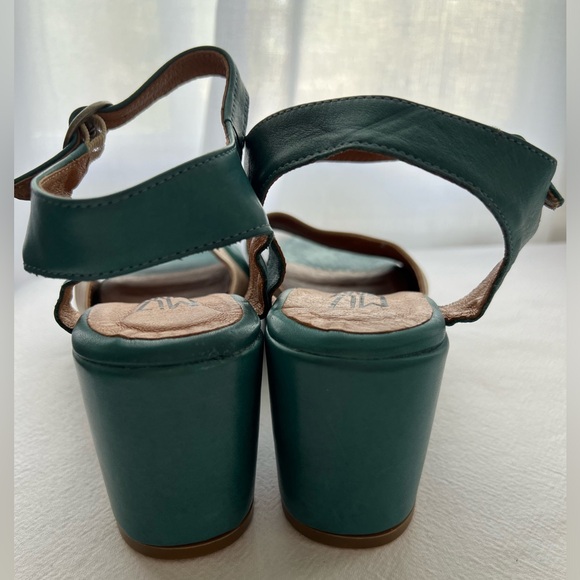 Miz Mooz Gala Platform Sandal Women’s Size 39 New - Picture 2 of 9